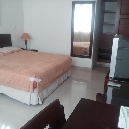 Hotel Cuarta Avenida Cali Exterior foto