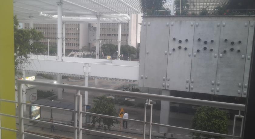 Hotel Cuarta Avenida Cali Exterior foto